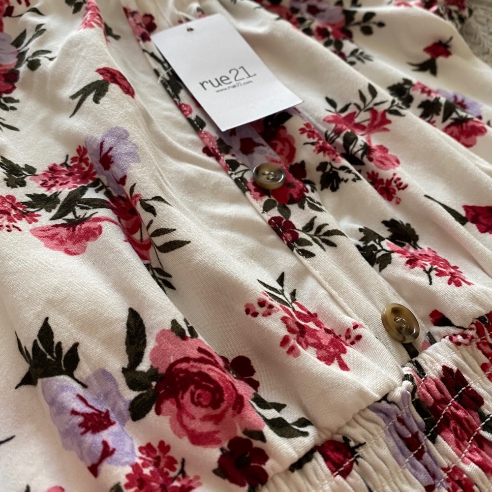 Off shoulder floral Rue 21 top brand new